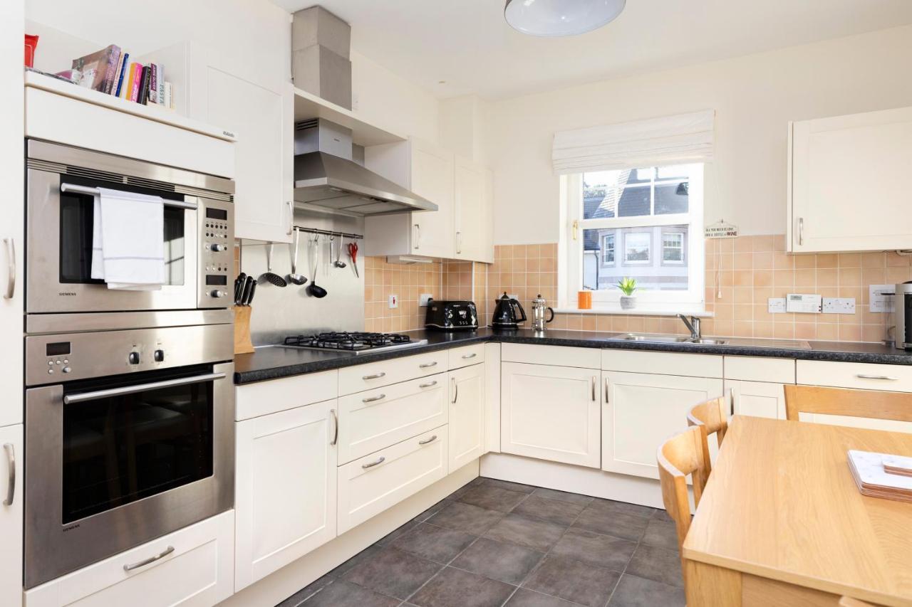 Apartamento Joivy Modern Flat With Free Parking Edimburgo Exterior foto
