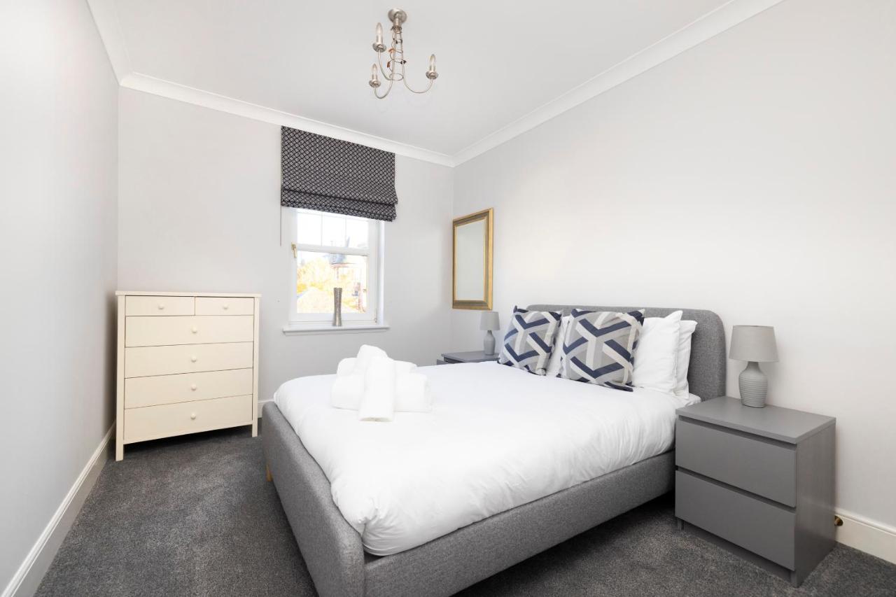 Apartamento Joivy Modern Flat With Free Parking Edimburgo Exterior foto